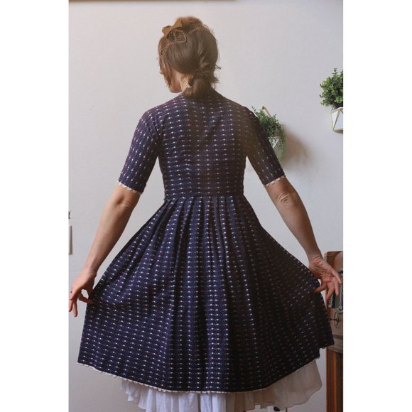 Vintage 1940’s Dress White Heart Swiss Sz Small Swiss-ette by Serbin - Picture 3 of 9